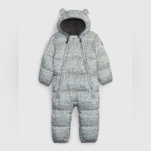 GAP Baby Heavy Weight Gray Puffer One-Piece Snowsuit - Size: 12-18 mo. -m